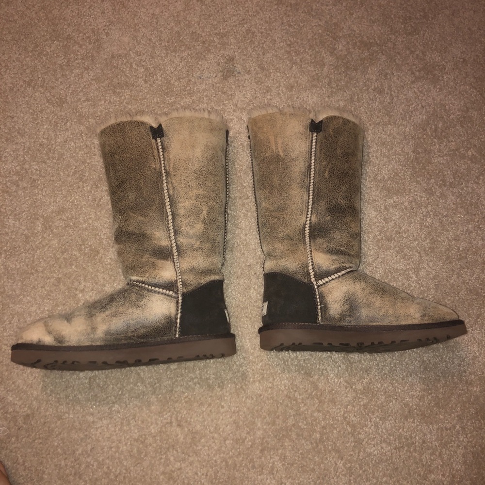 Ugg Bailey Button - image 5